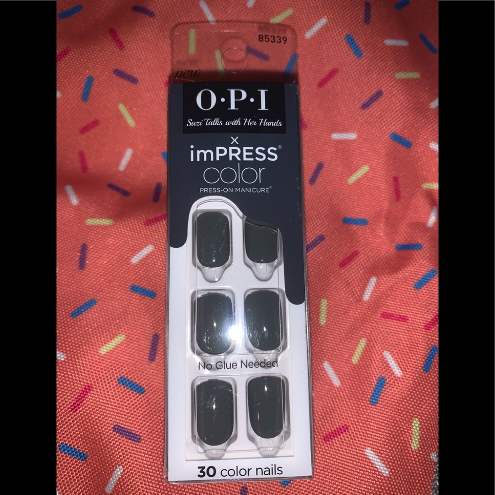 O•P•I Suzi Talks With Her Hands x imPress press on nails